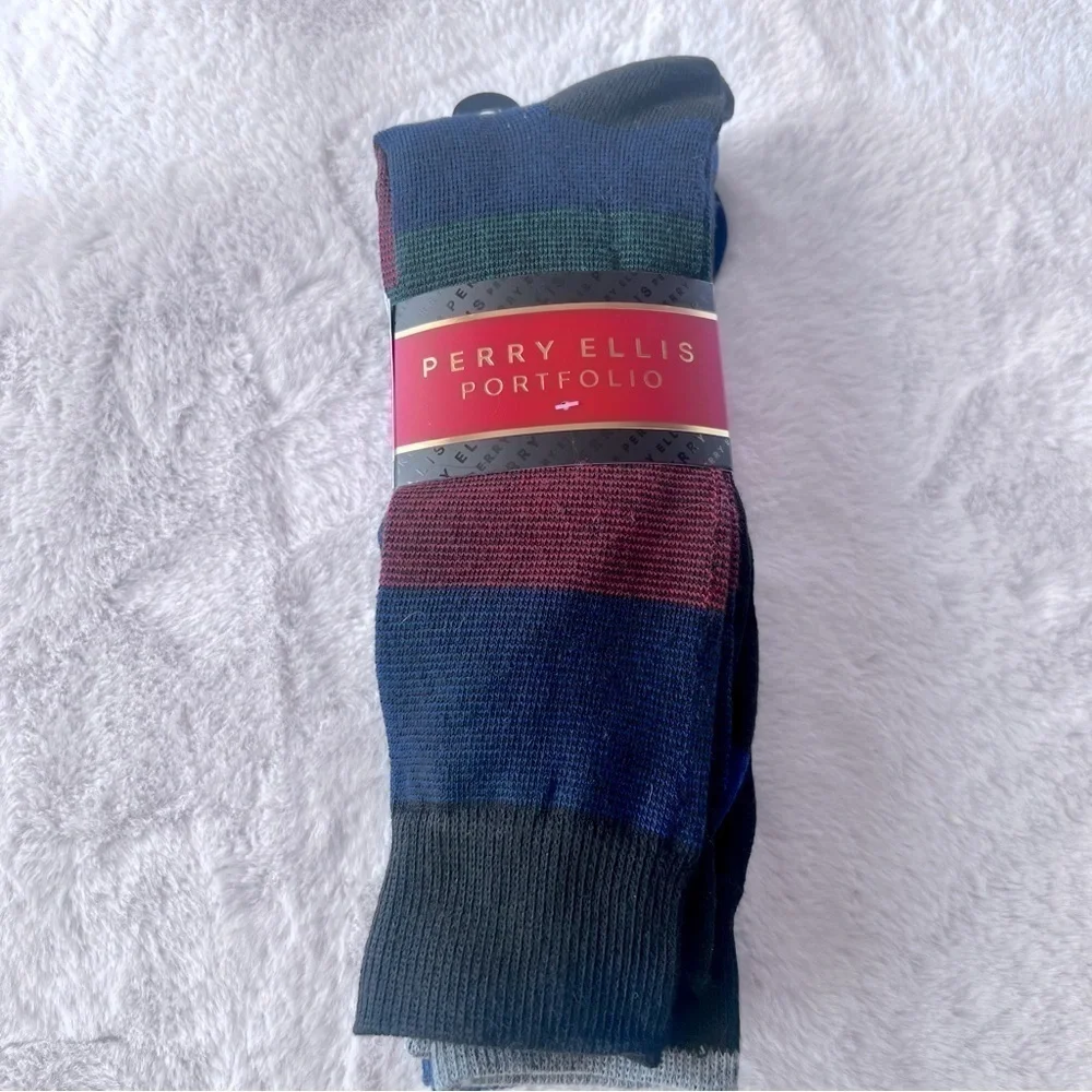 💚 NWT Perry Ellis men’s set of five crew socks shoe size 7-12